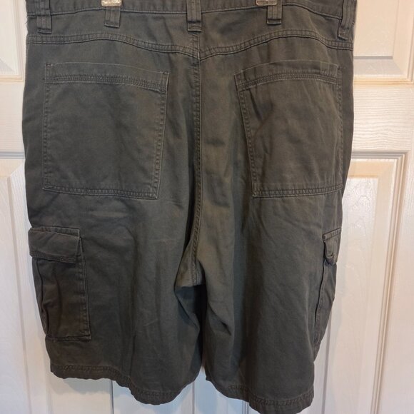 Wrangler Cargo Shorts Mens 38 - Olive Green - 100% Cotton - Picture 2 of 3